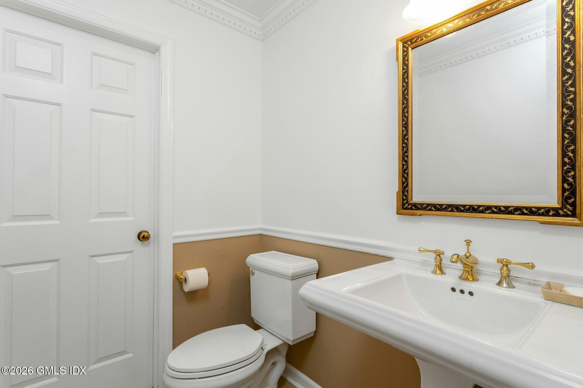 527 W Lyon Farm Drive UNIT 527