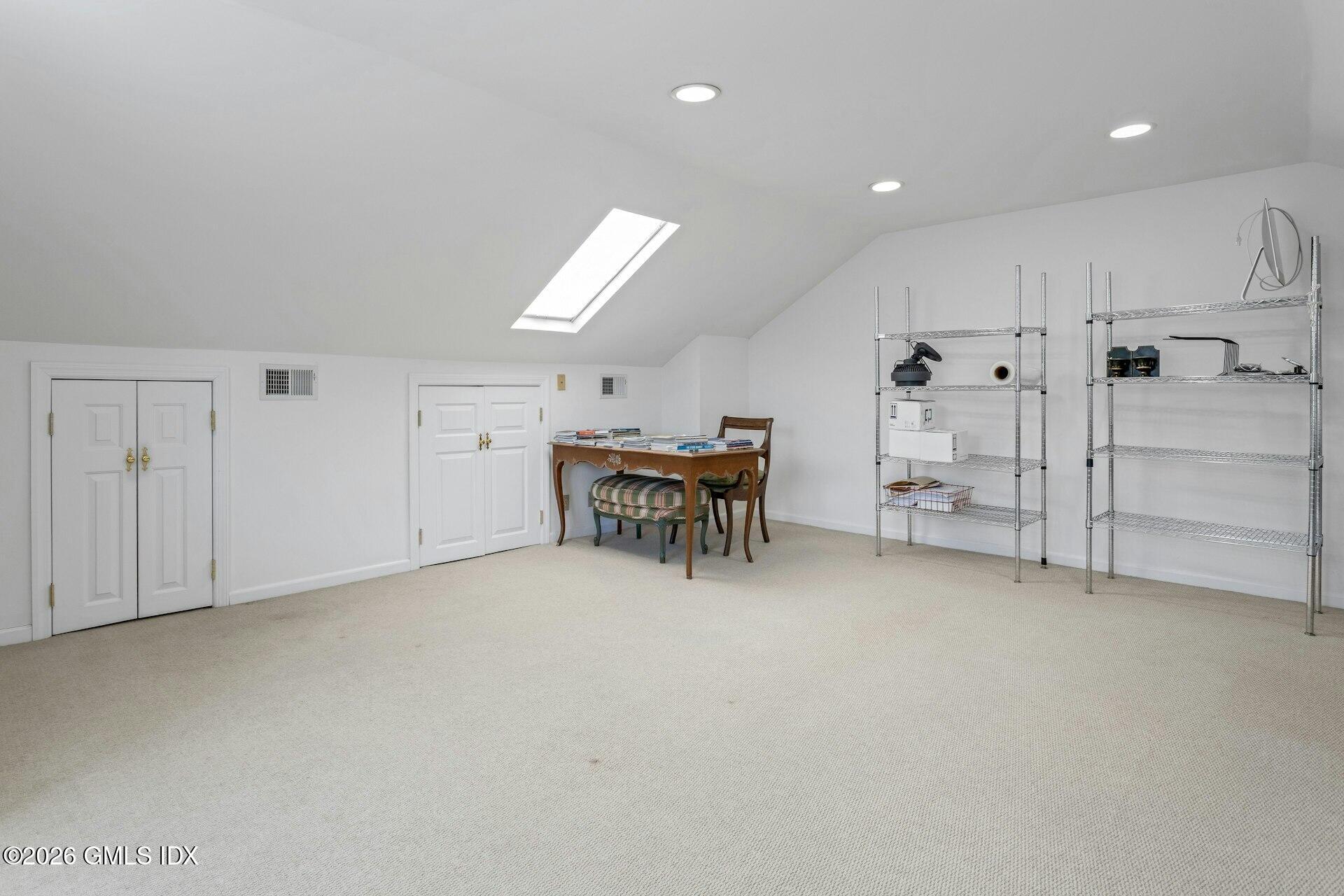 527 W Lyon Farm Drive UNIT 527