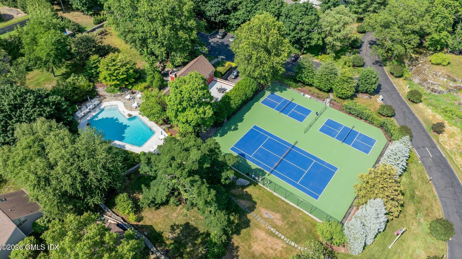 527 W Lyon Farm Drive UNIT 527