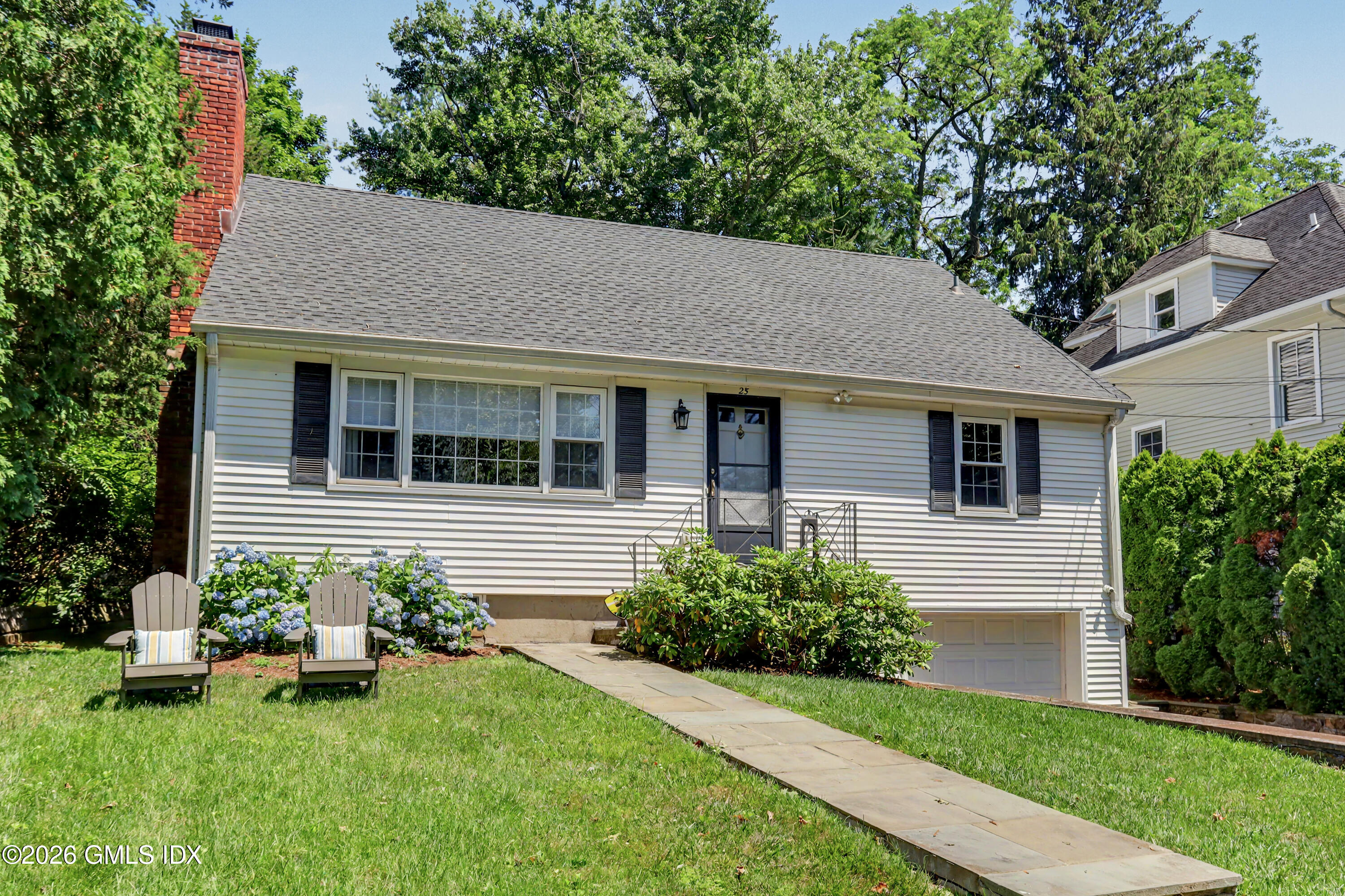 25 Westview Place