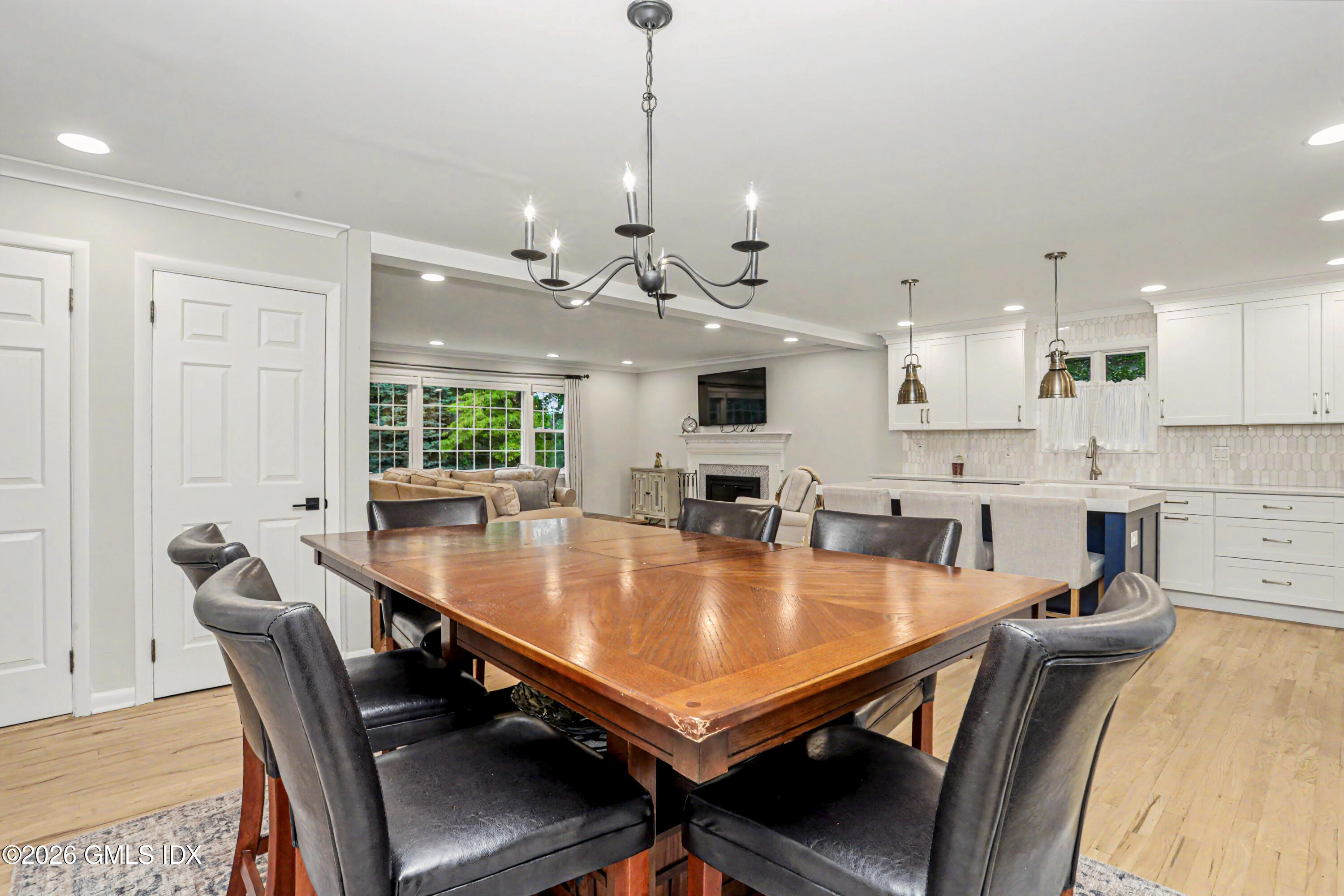 25 Westview Place