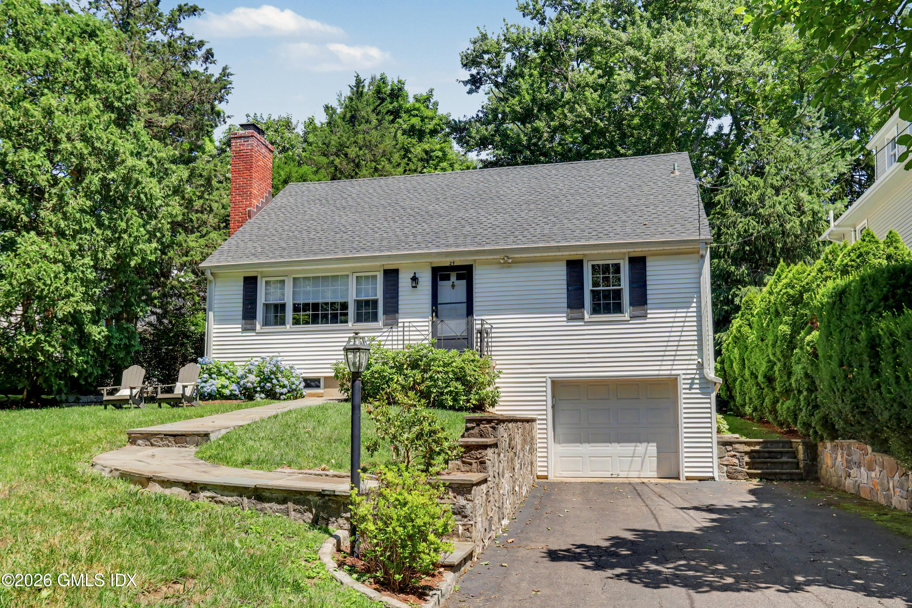 25 Westview Place