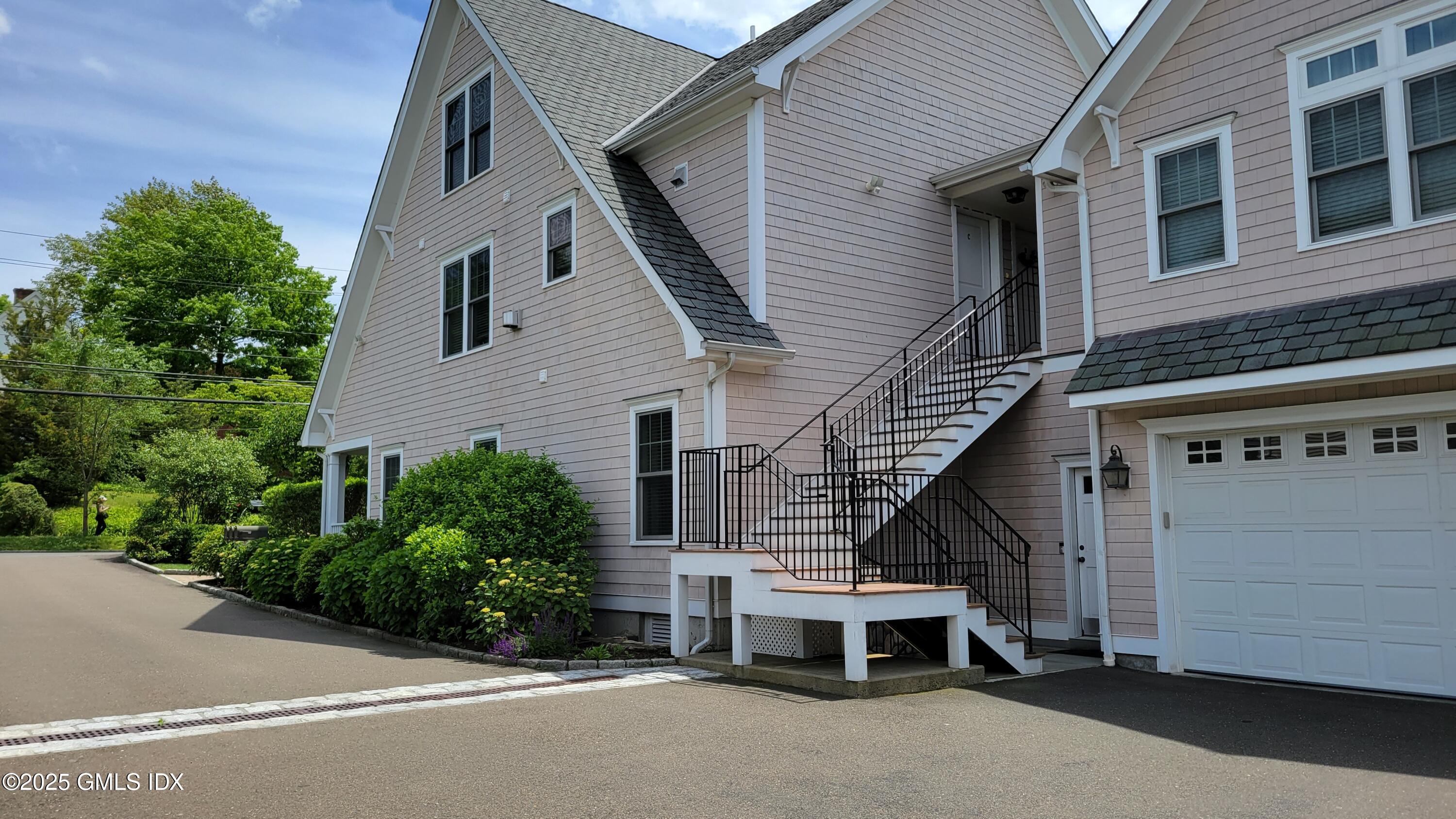 246 Milbank Avenue C
