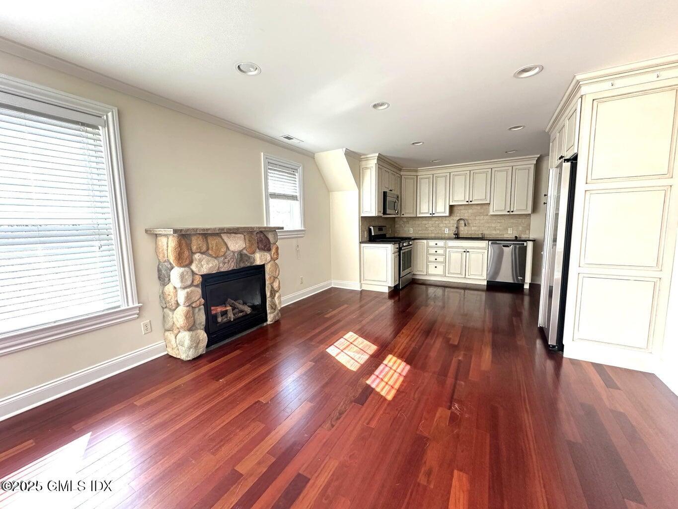 246 Milbank Avenue C