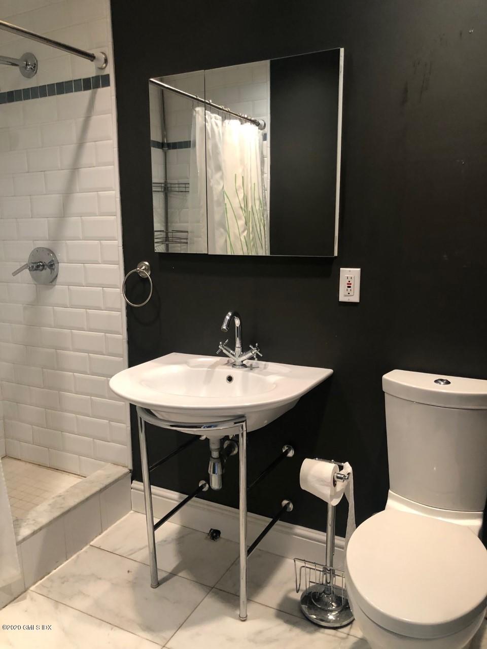34 Pemberwick Road Unit 2