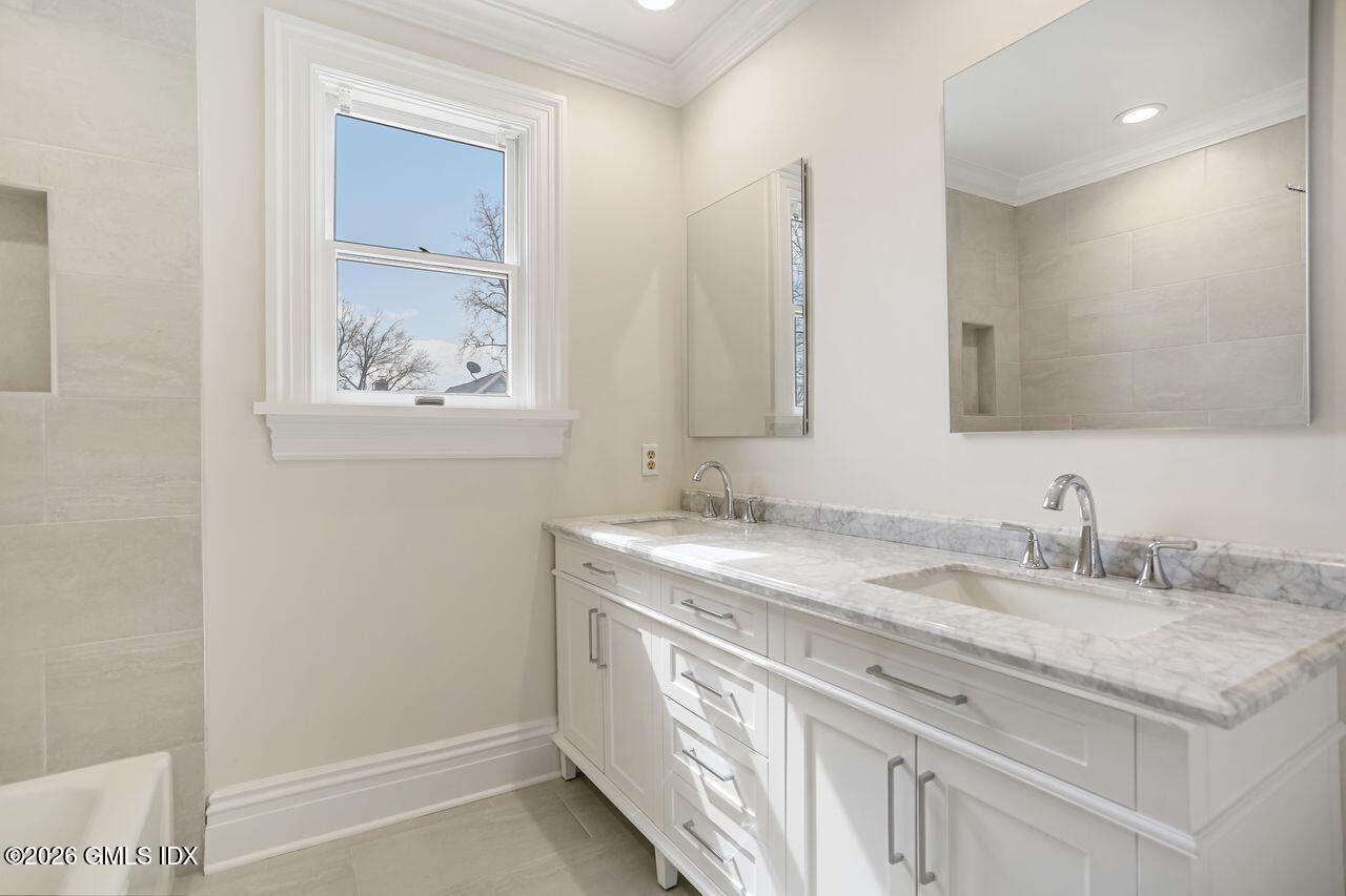 32 Highview Avenue
