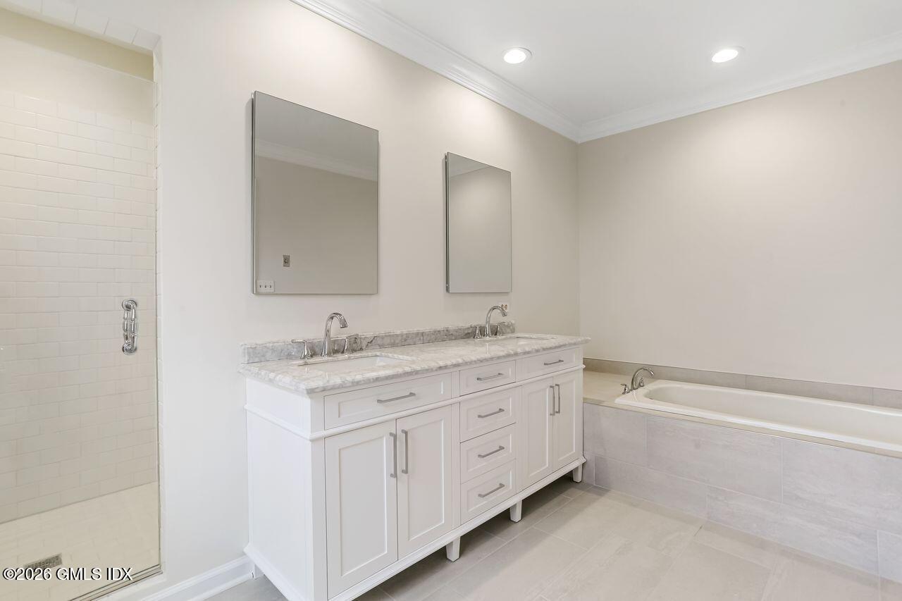 32 Highview Avenue