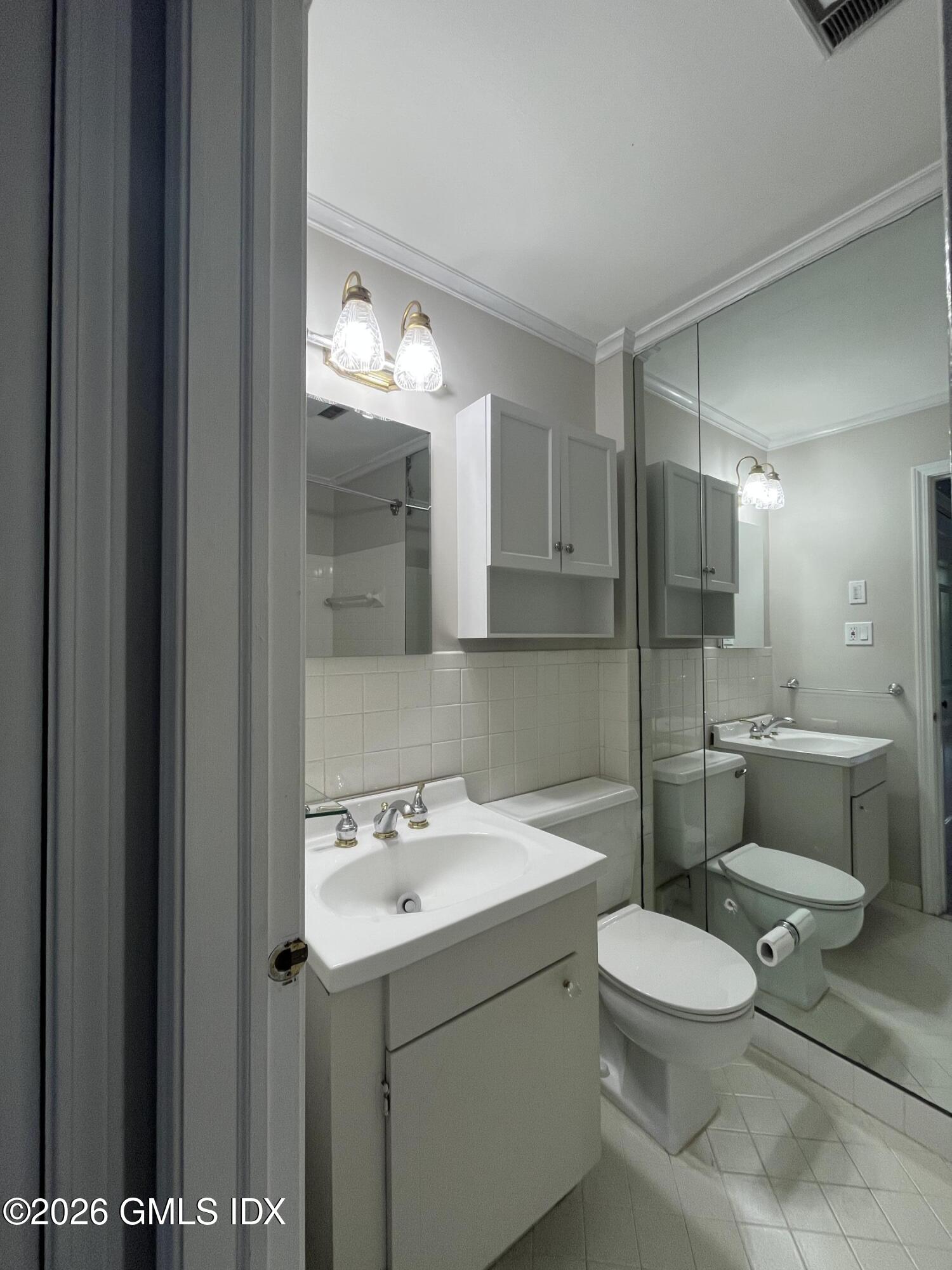 140 Field Point Road UNIT 10