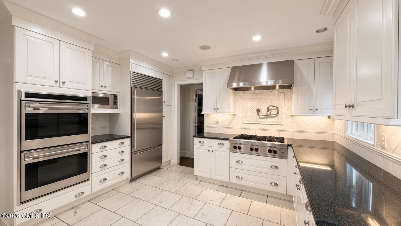 14 Highview Avenue