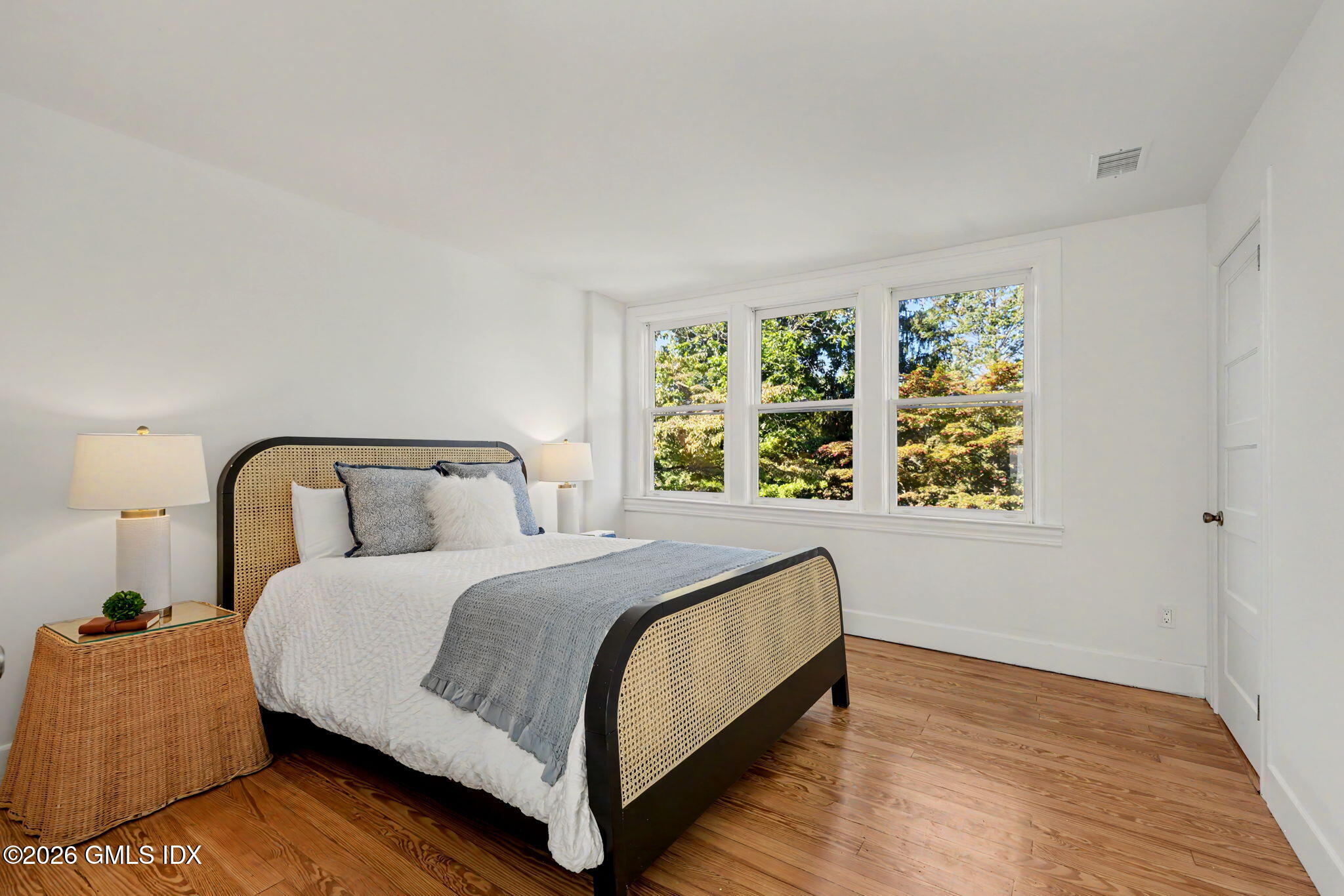 15 Shorelands Place