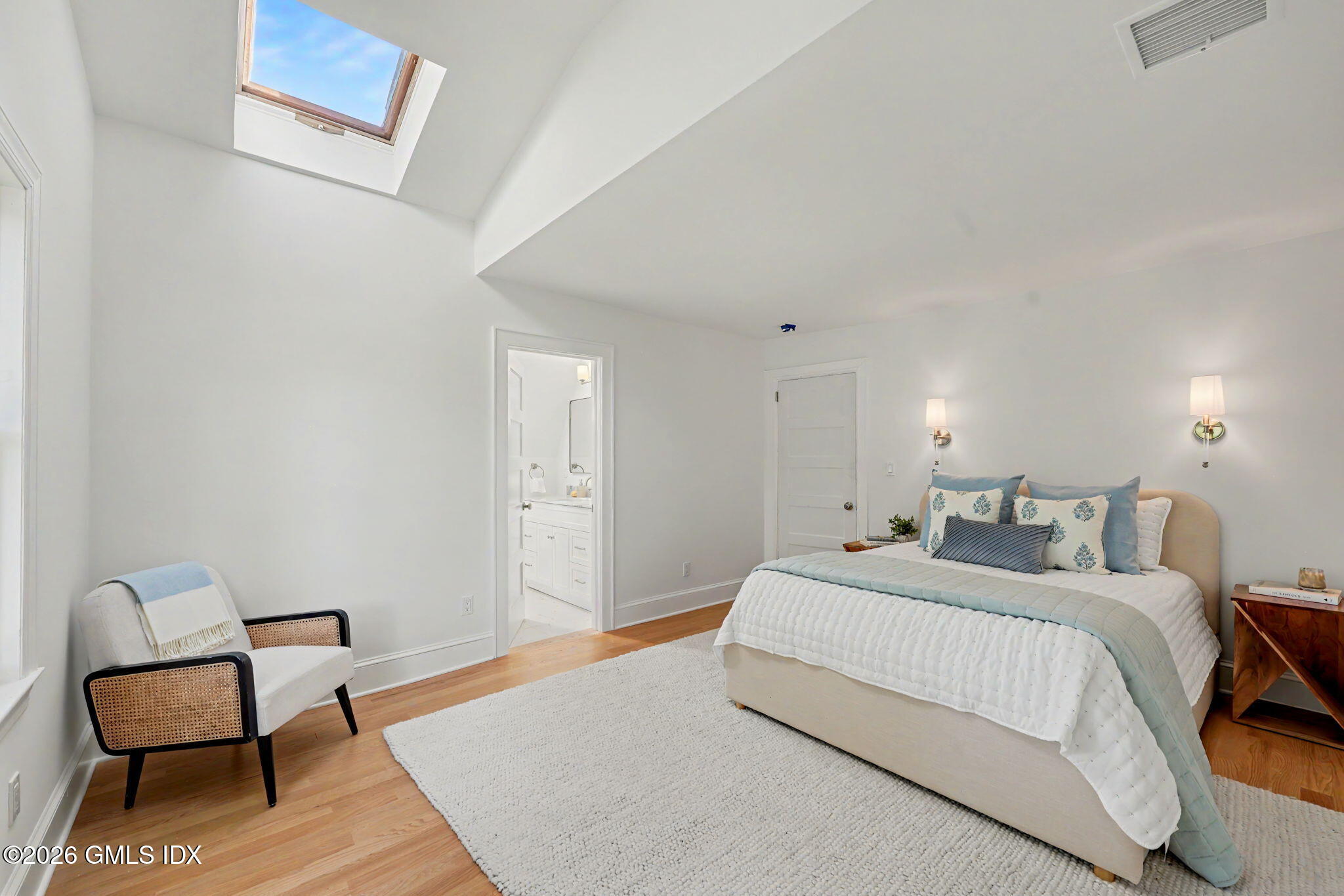 15 Shorelands Place