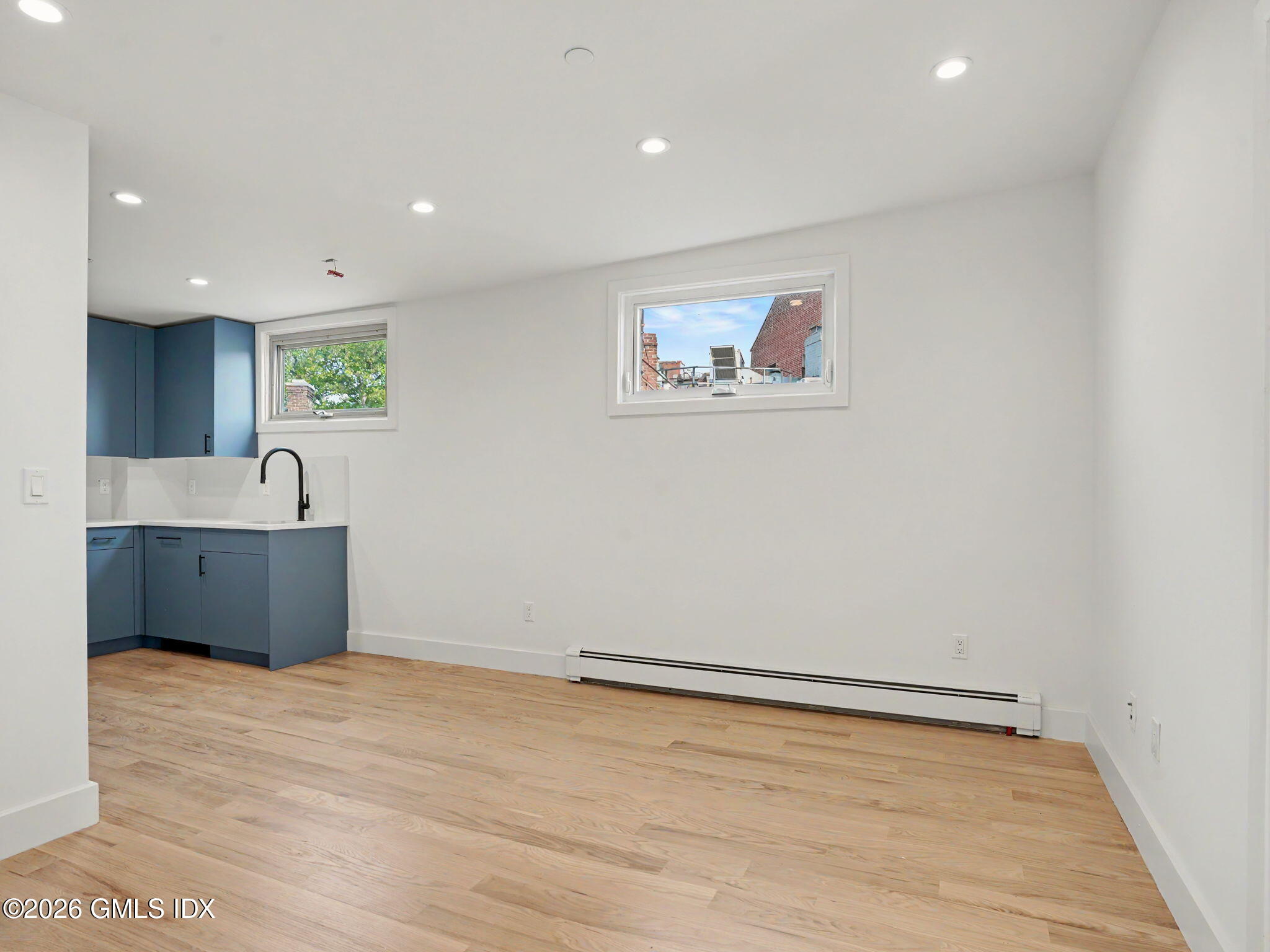 18-20 Greenwich Avenue Unit: 3-2, AKA #4