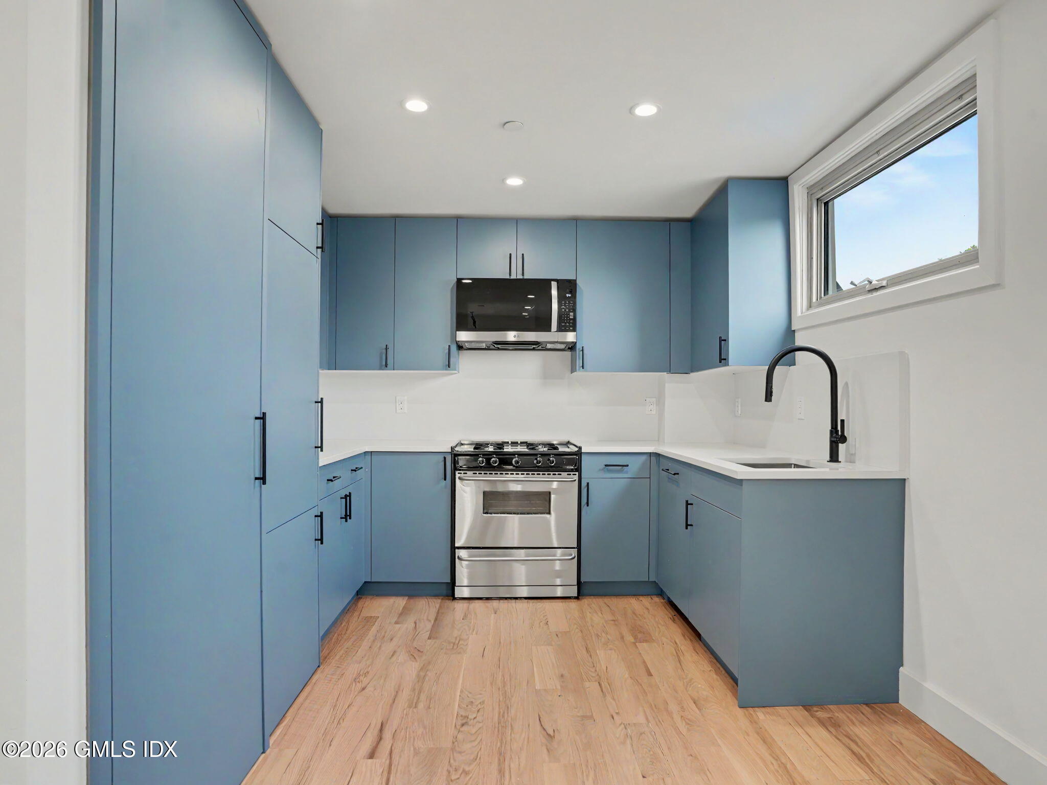 18-20 Greenwich Avenue Unit: 3-2, AKA #4