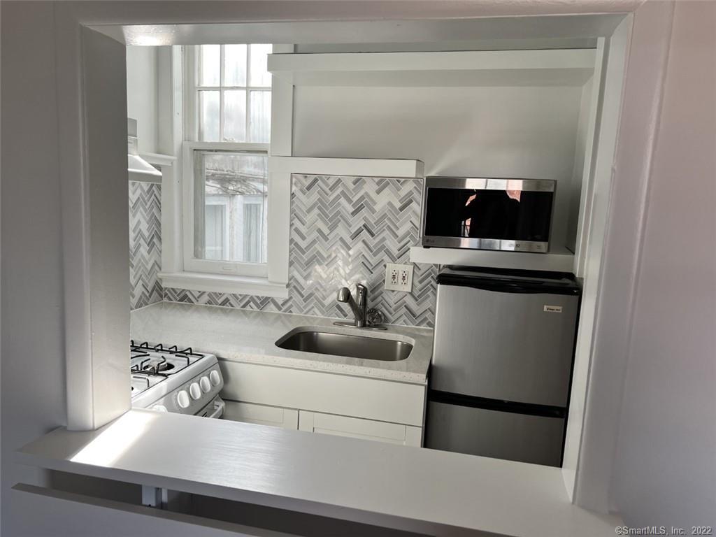 335 Greenwich Avenue Unit: 4