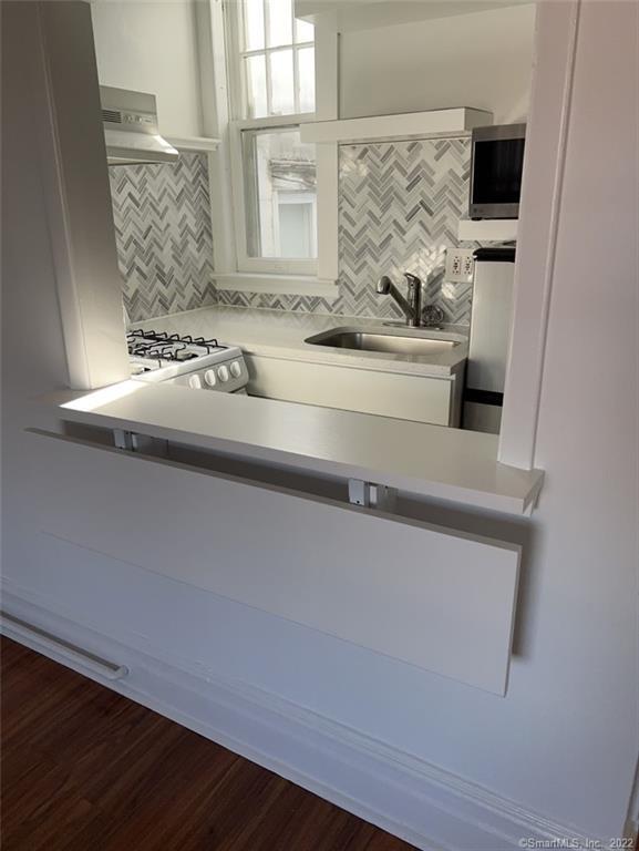 335 Greenwich Avenue Unit: 4