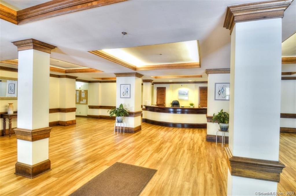 59 Courtland Avenue Unit: 1U