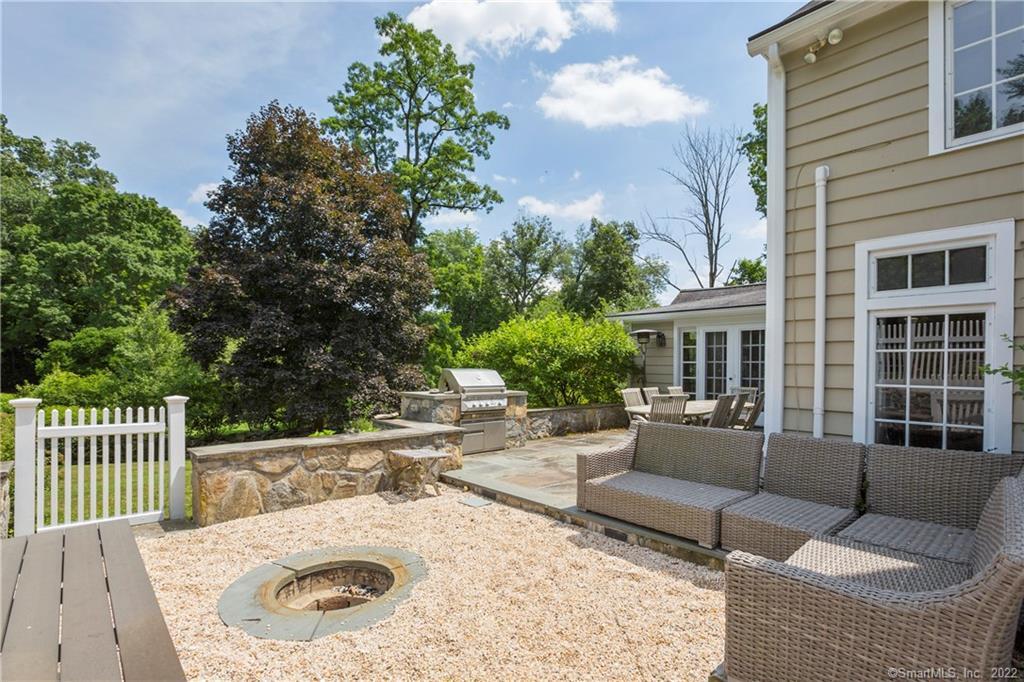 17 Sherwood Avenue