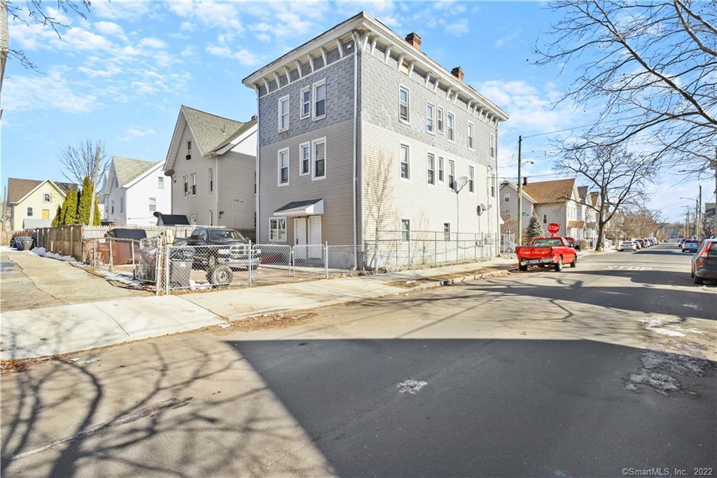168 Lloyd Street