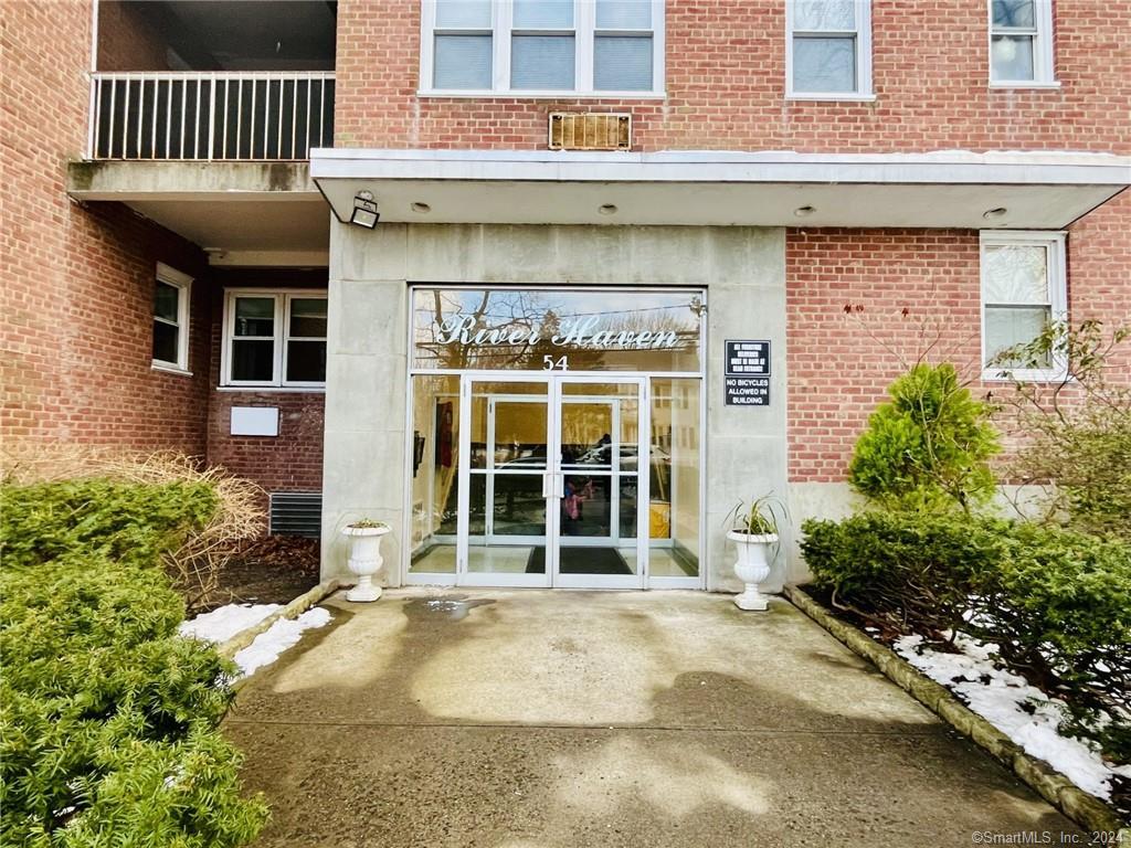 54 West North Streets 205