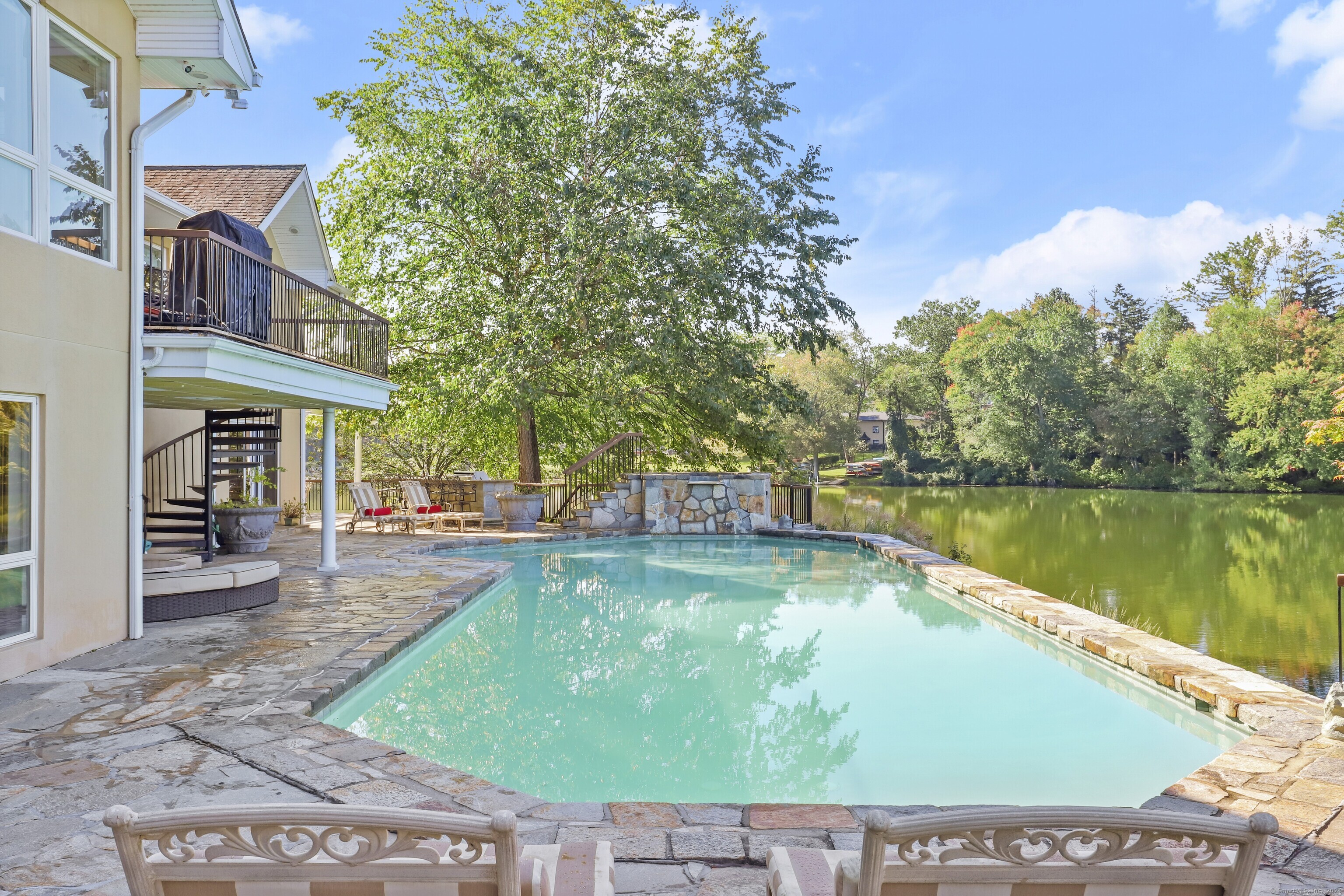56 Lakeshore Drive