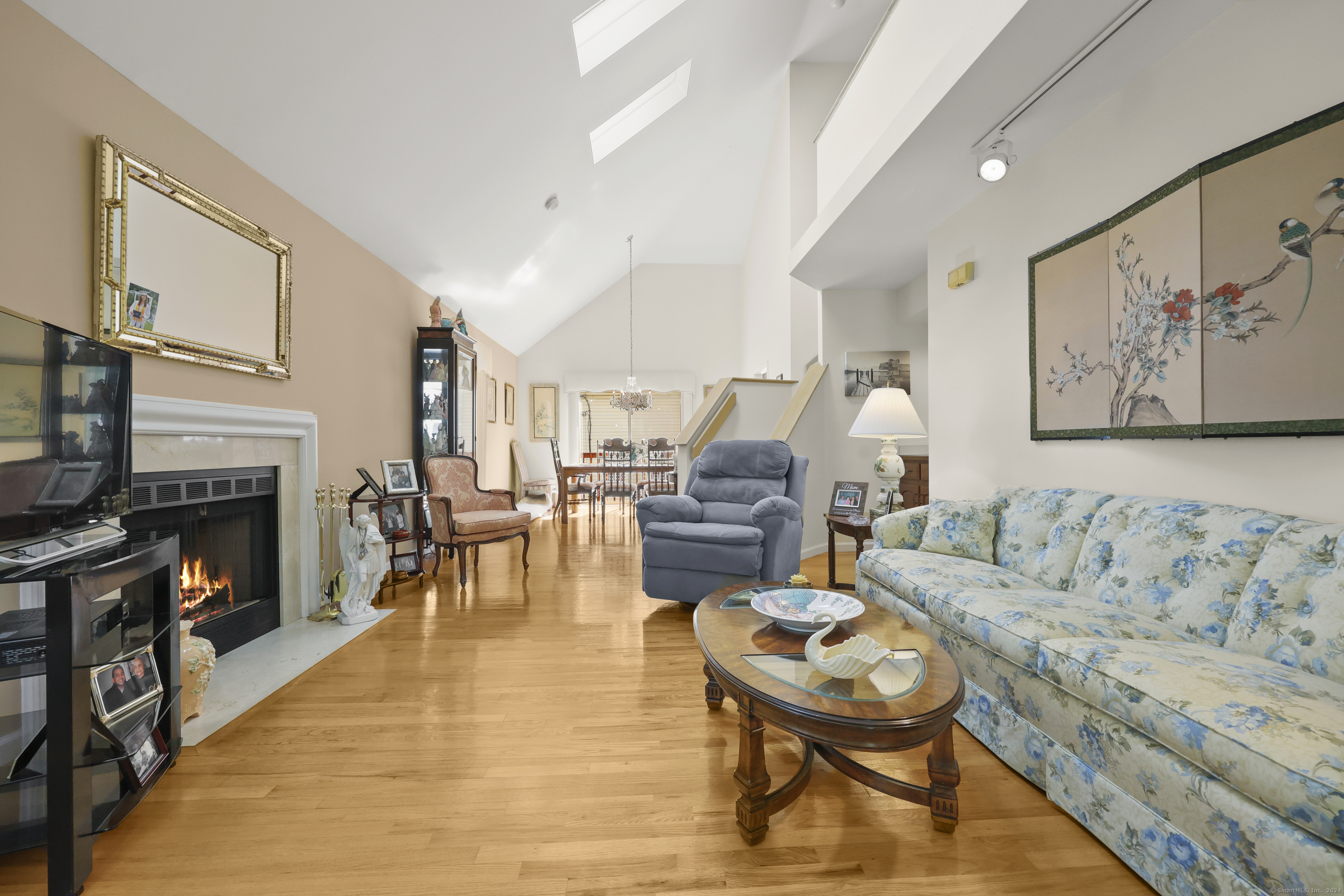 162 Colonial Road APT 12