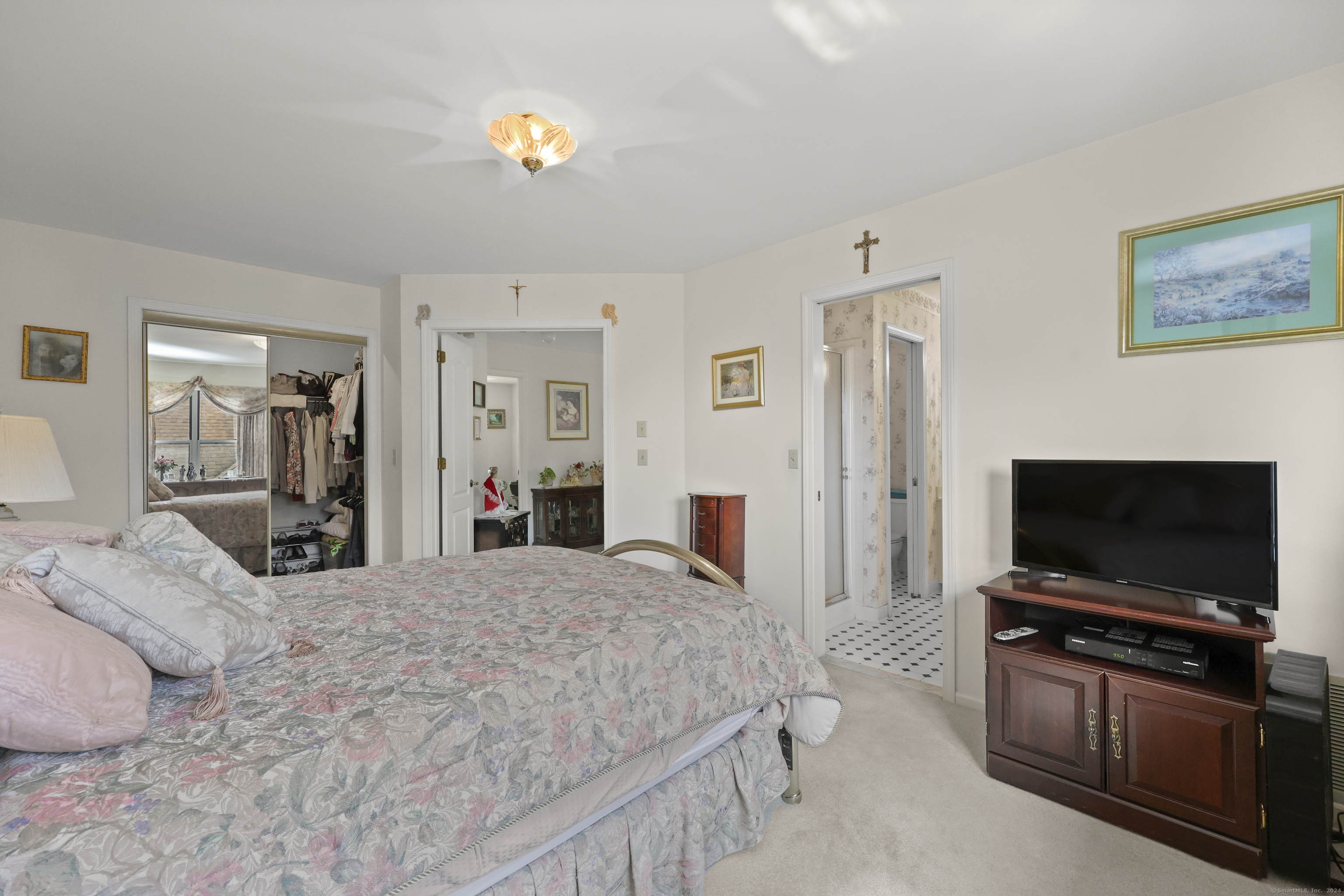 162 Colonial Road APT 12