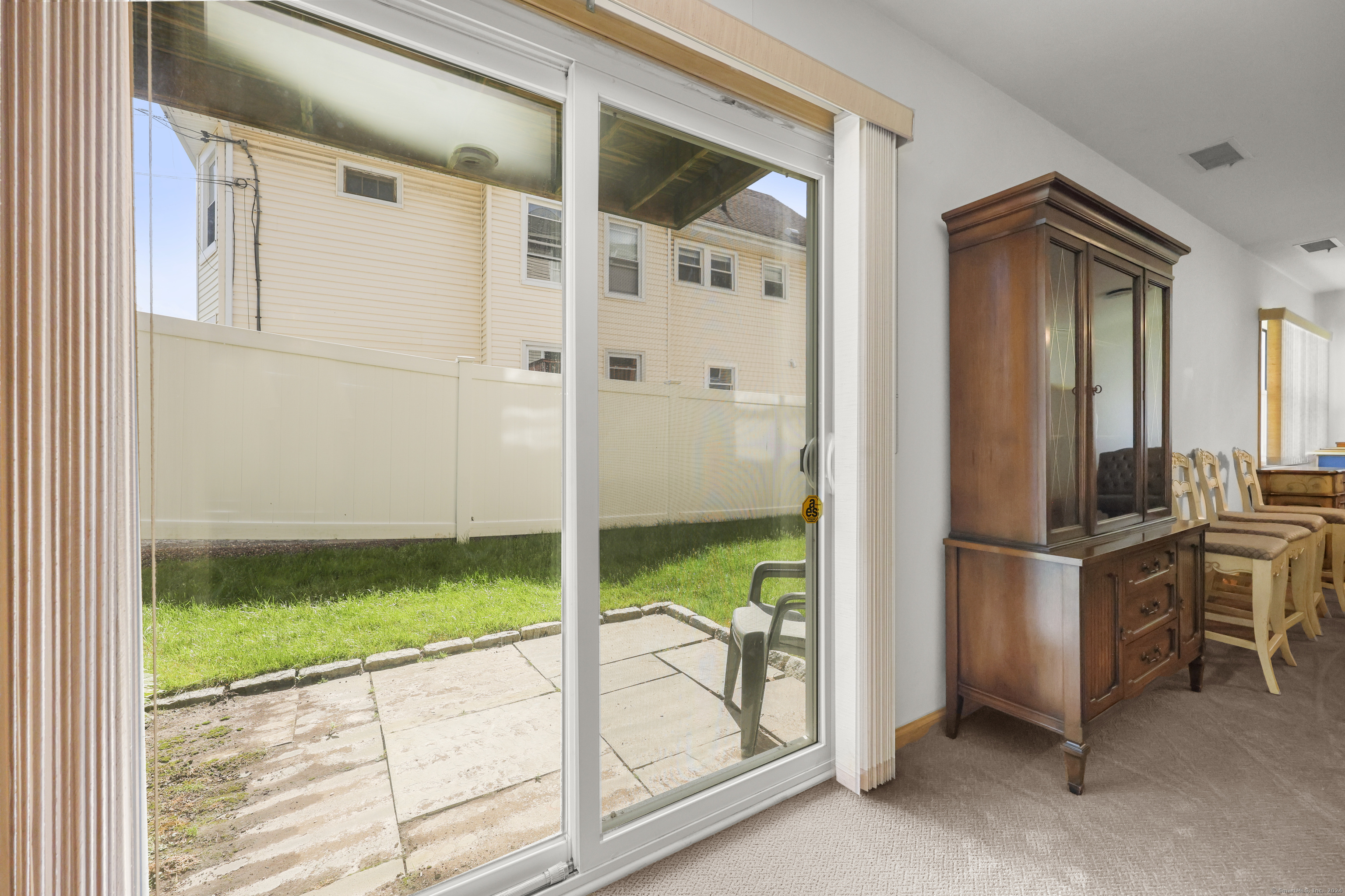 162 Colonial Road APT 12