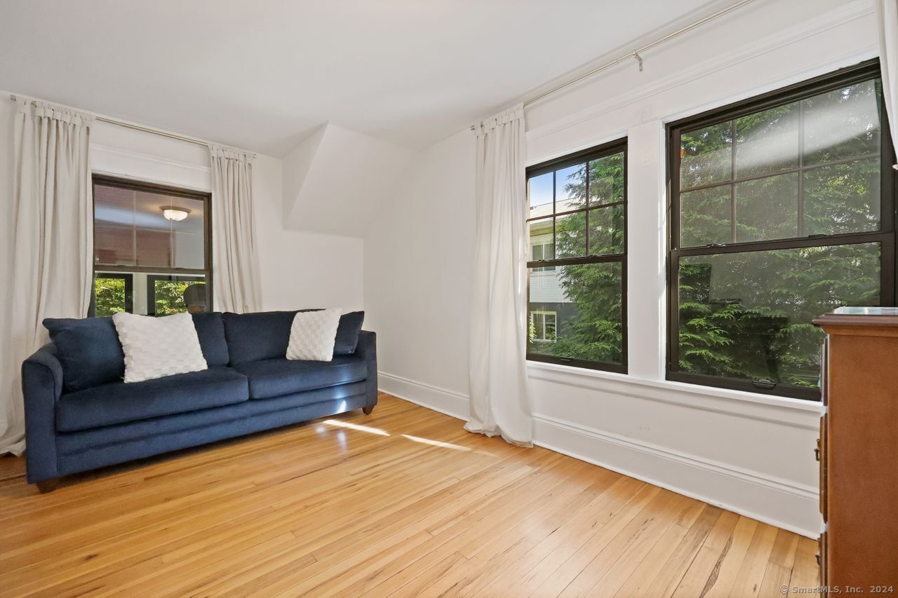 12 Union Avenue