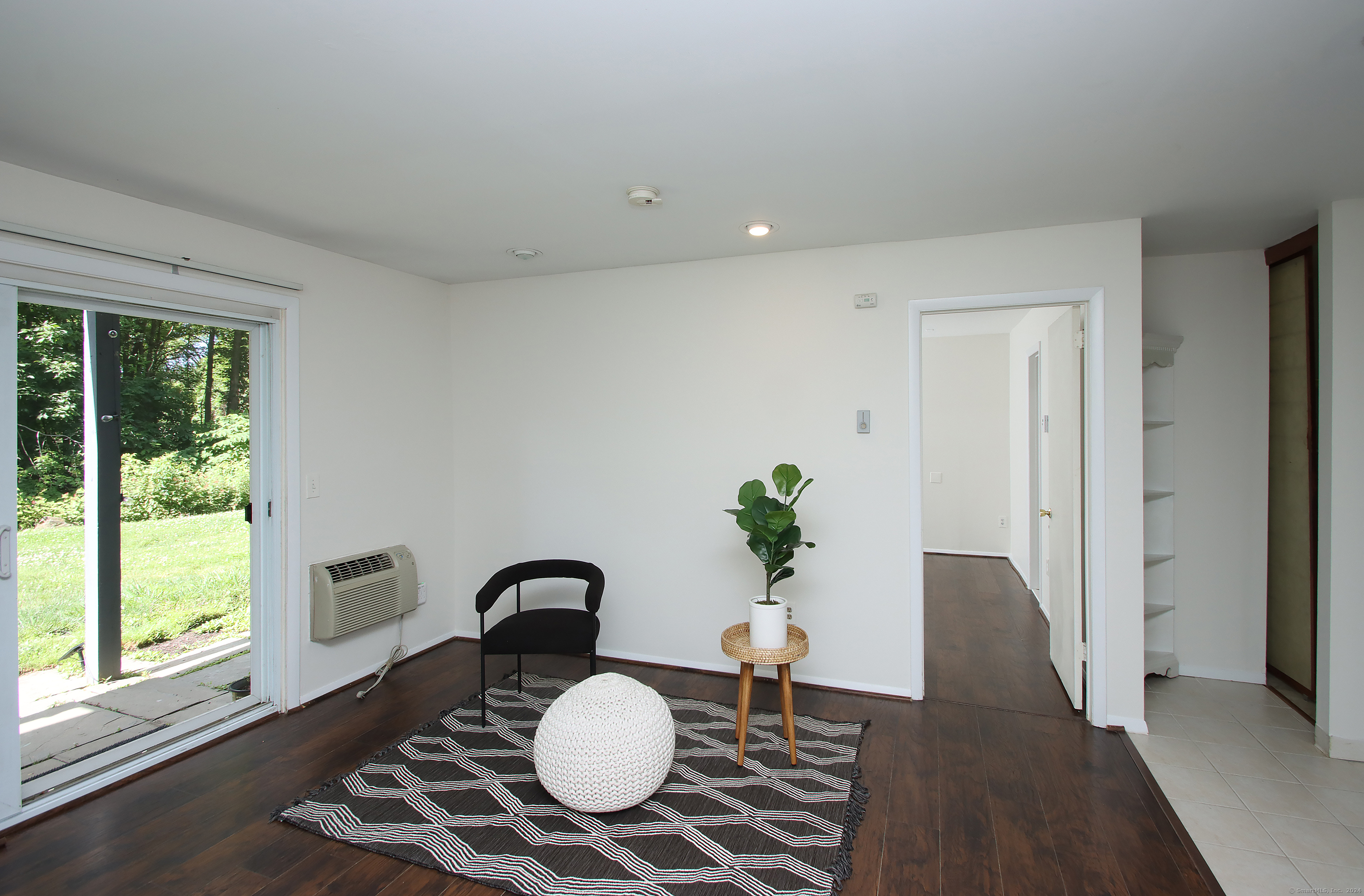 267 West Cedar Street APT 4B