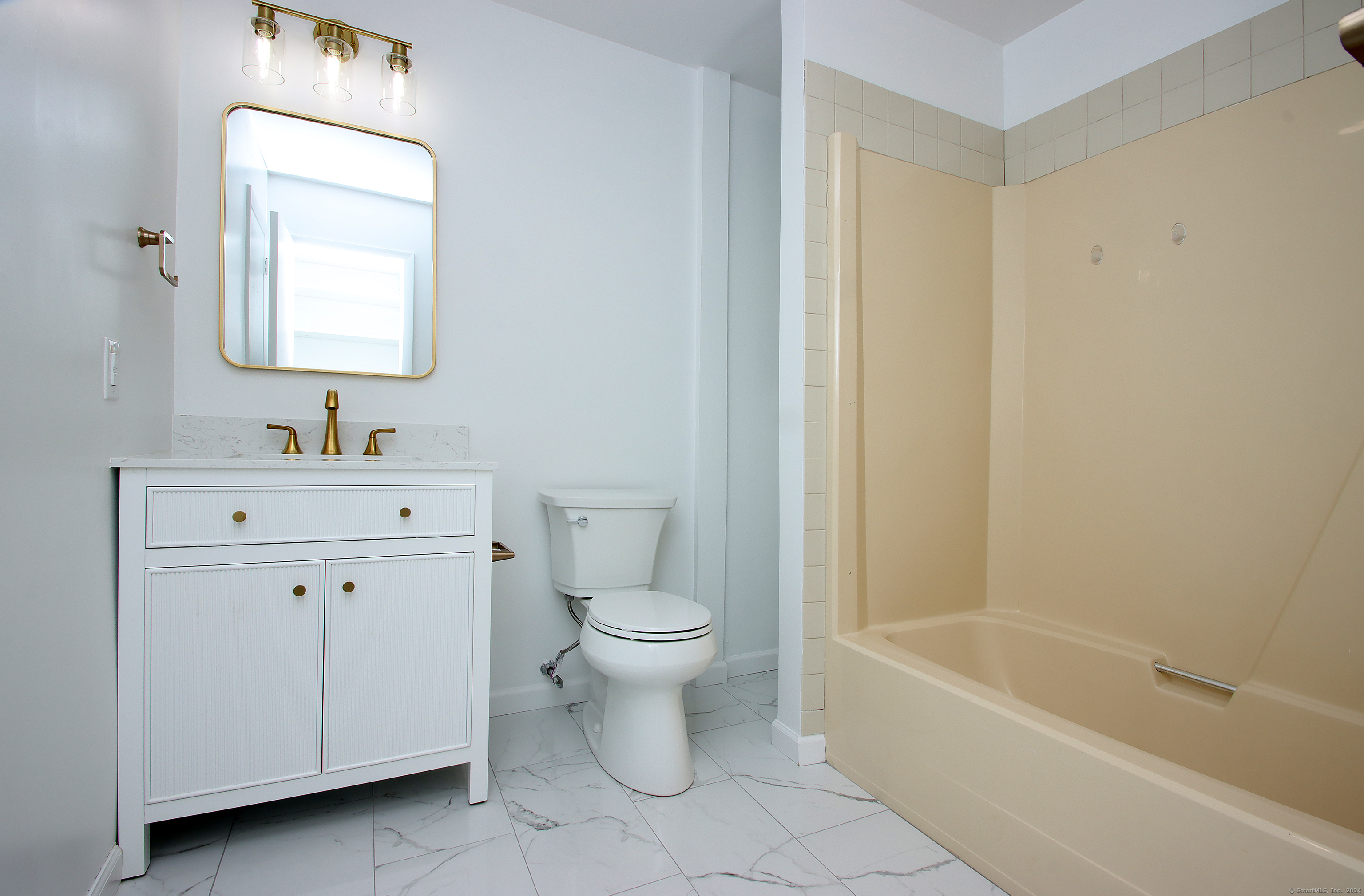 267 West Cedar Street APT 4B