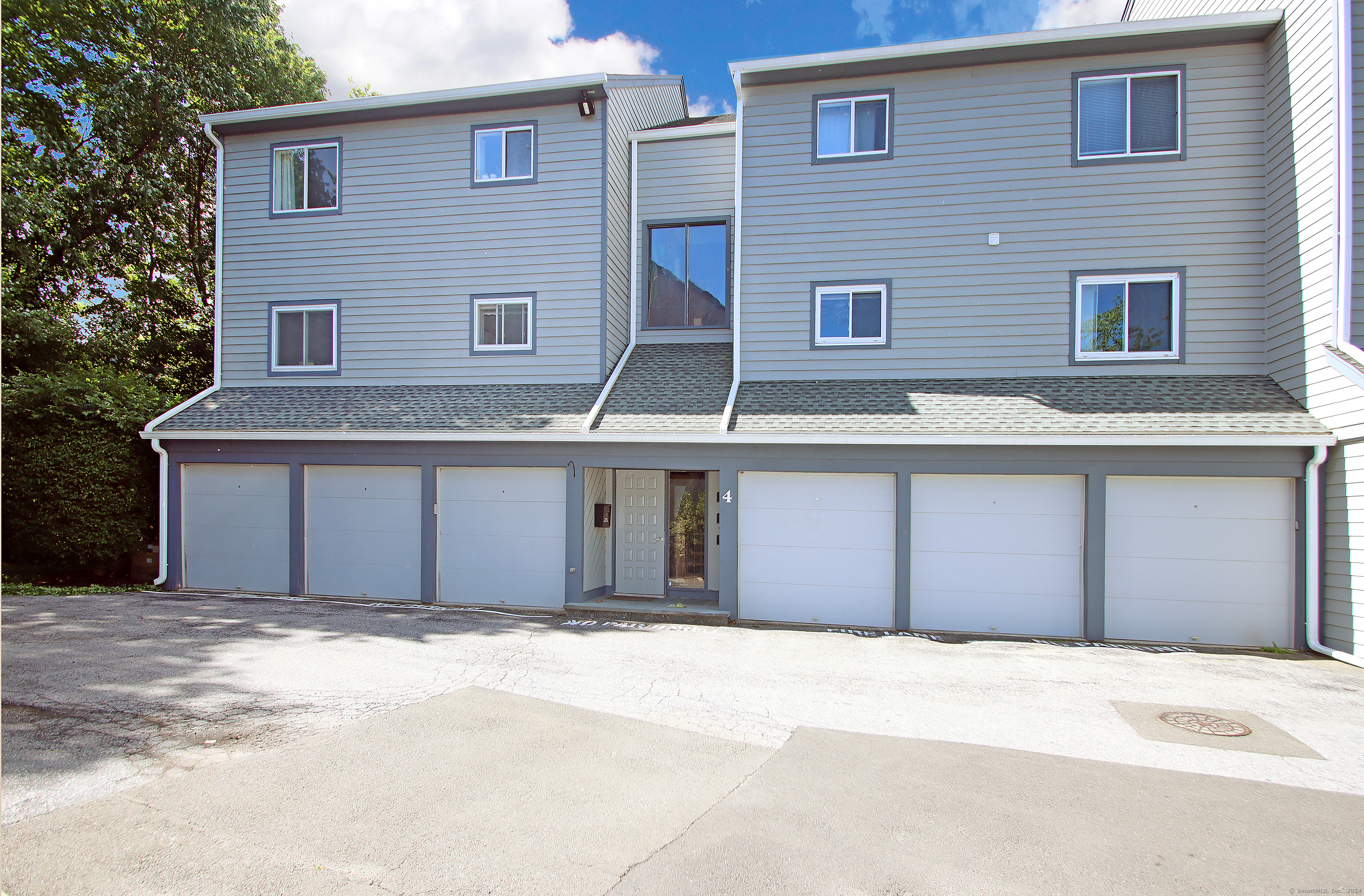267 West Cedar Street APT 4B