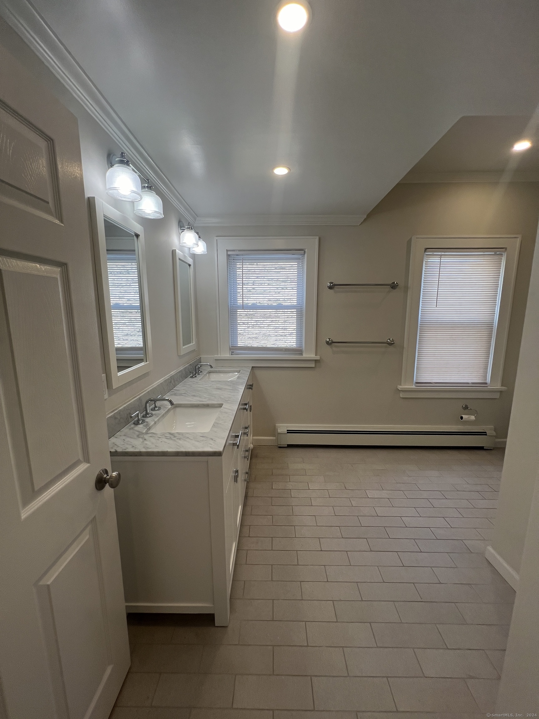 225 Hamilton Avenue 1