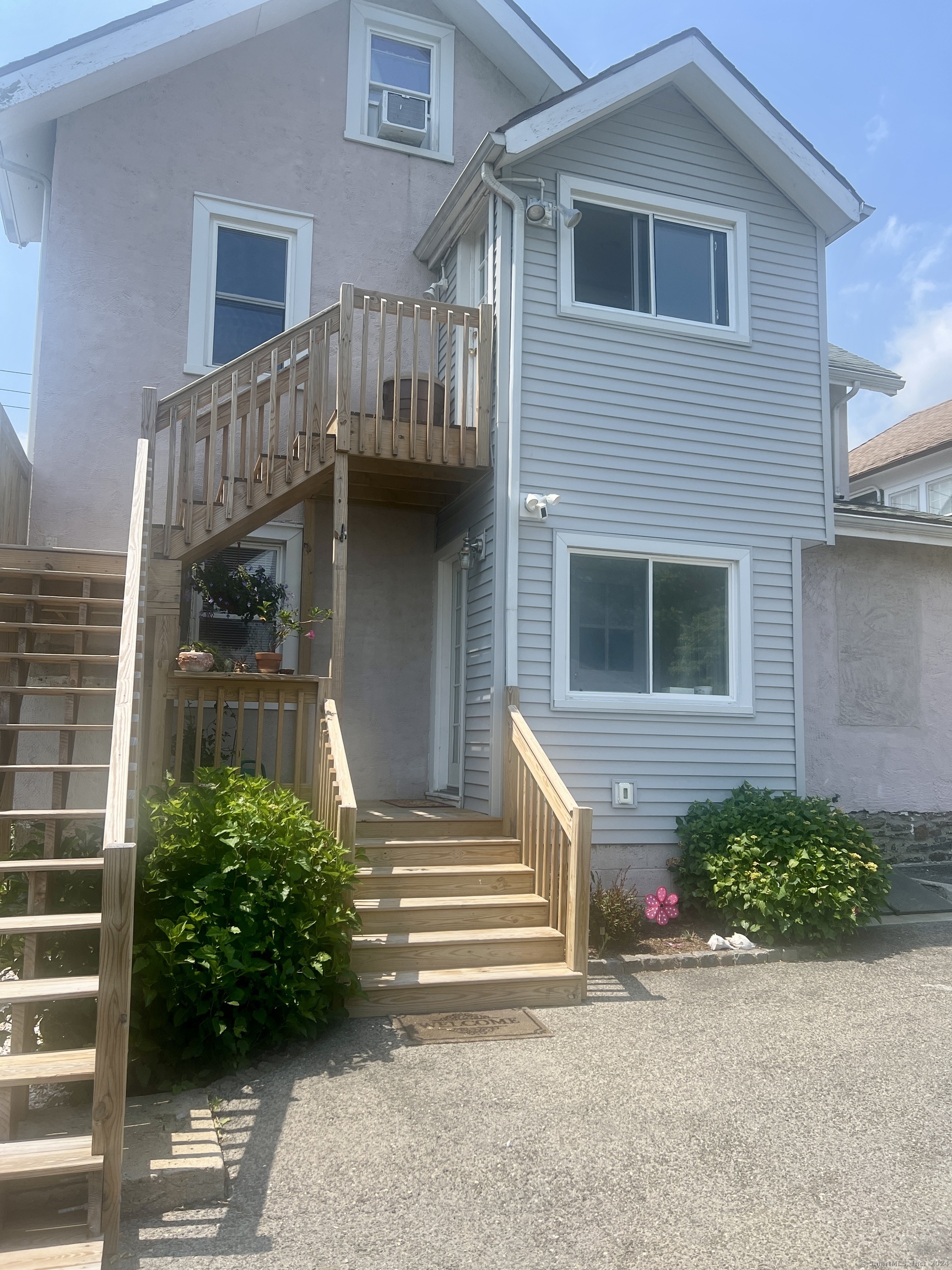 225 Hamilton Avenue 1