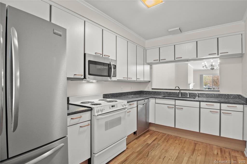 51 Forest Avenue APT 19