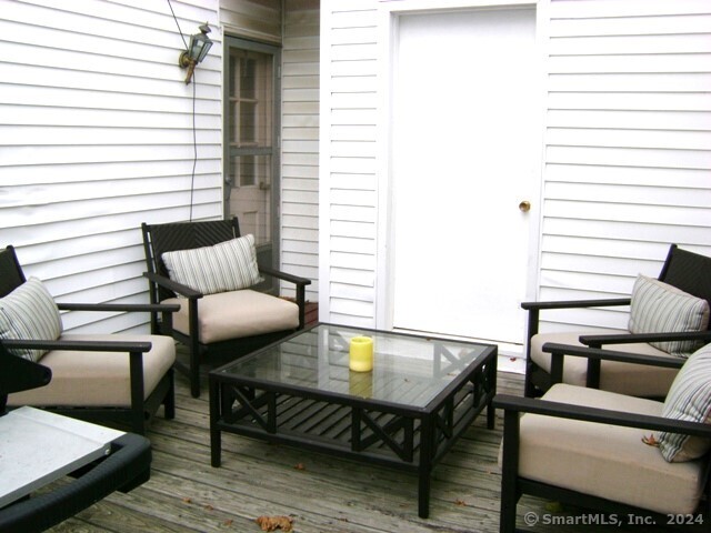 141 Davis Avenue 2