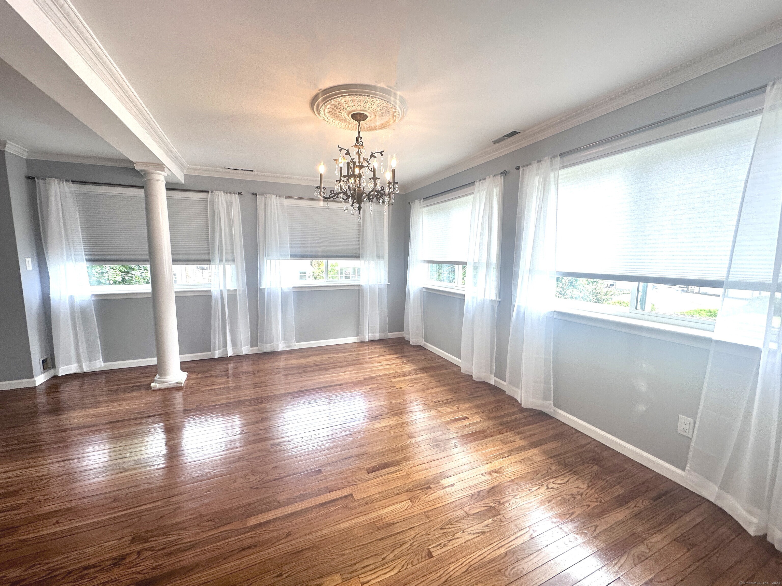 141 Davis Avenue 2