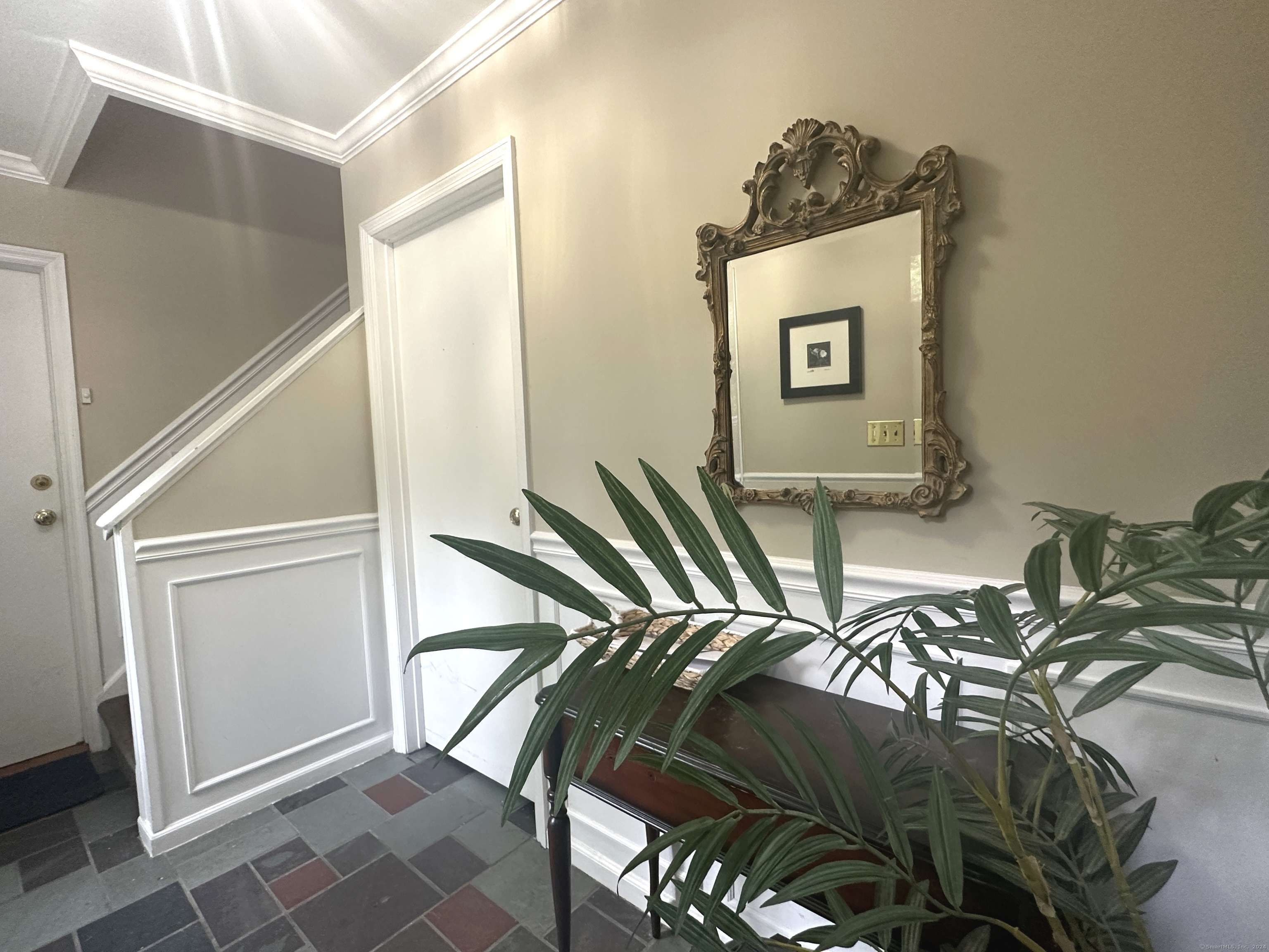 141 Davis Avenue 2