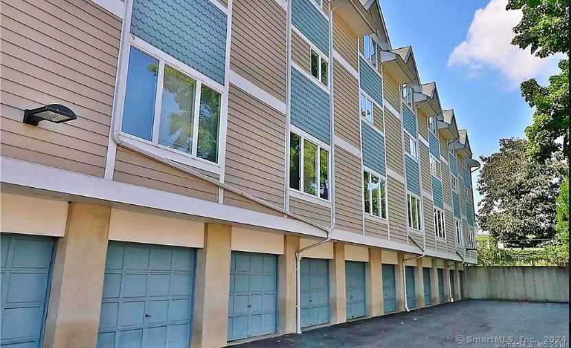 25 Cottage Street APT 204