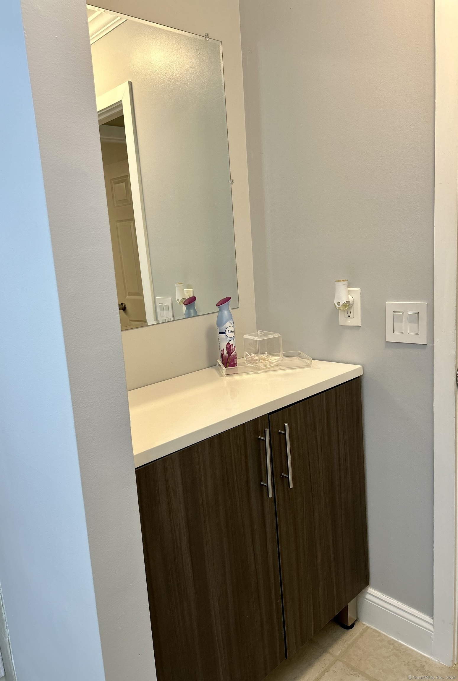 25 Cottage Street APT 204