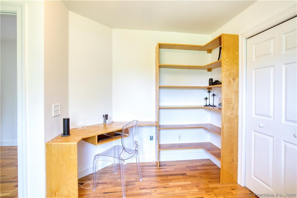 22 Hollow Wood Lane A