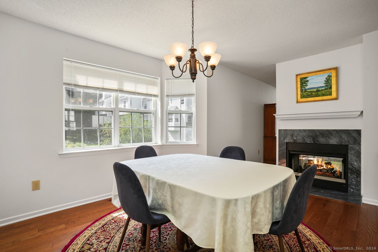 406 Foxboro Drive 406