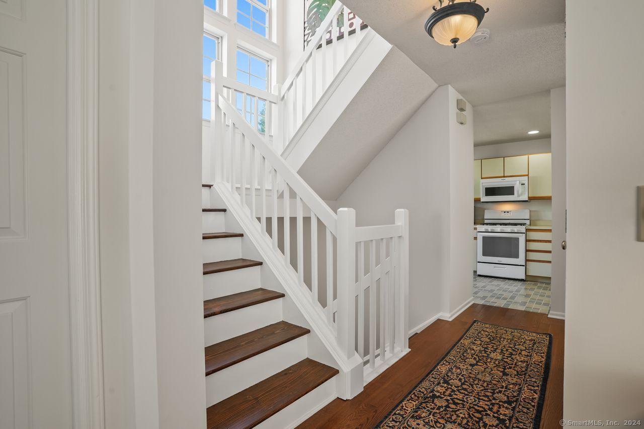 406 Foxboro Drive 406