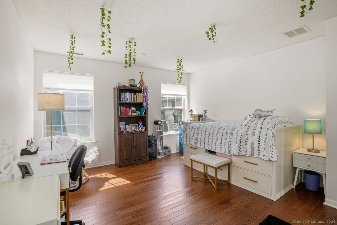 406 Foxboro Drive 406