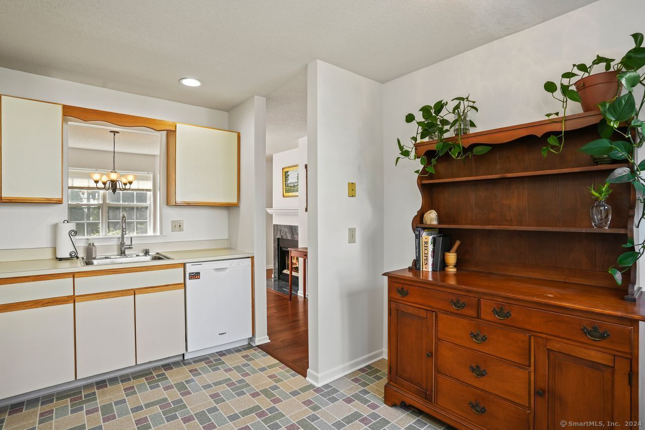 406 Foxboro Drive 406