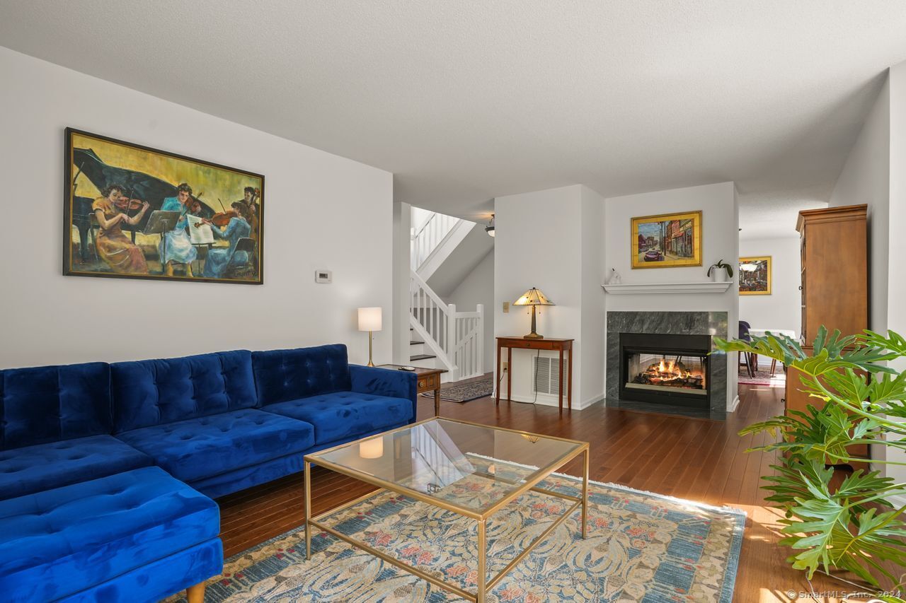 406 Foxboro Drive 406