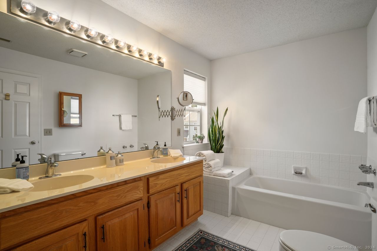 406 Foxboro Drive 406