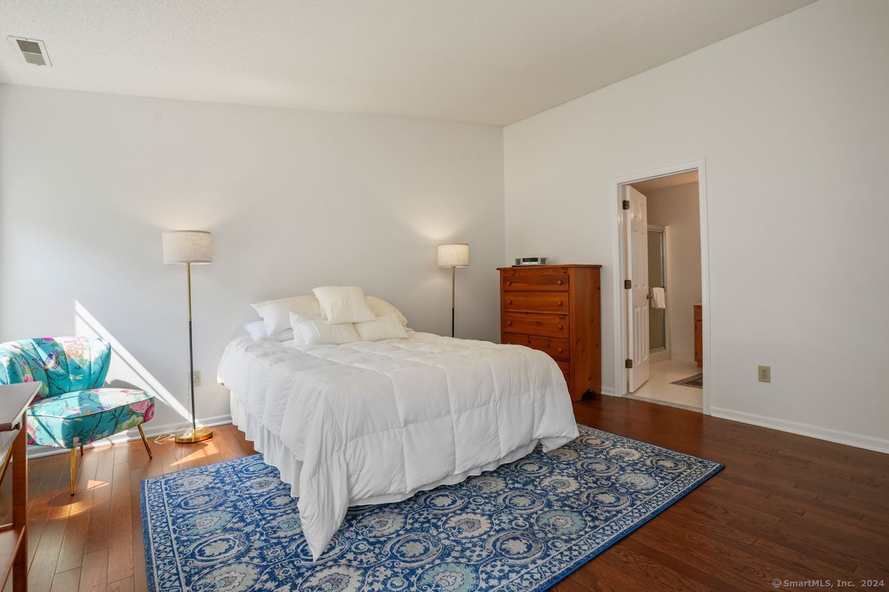 406 Foxboro Drive 406