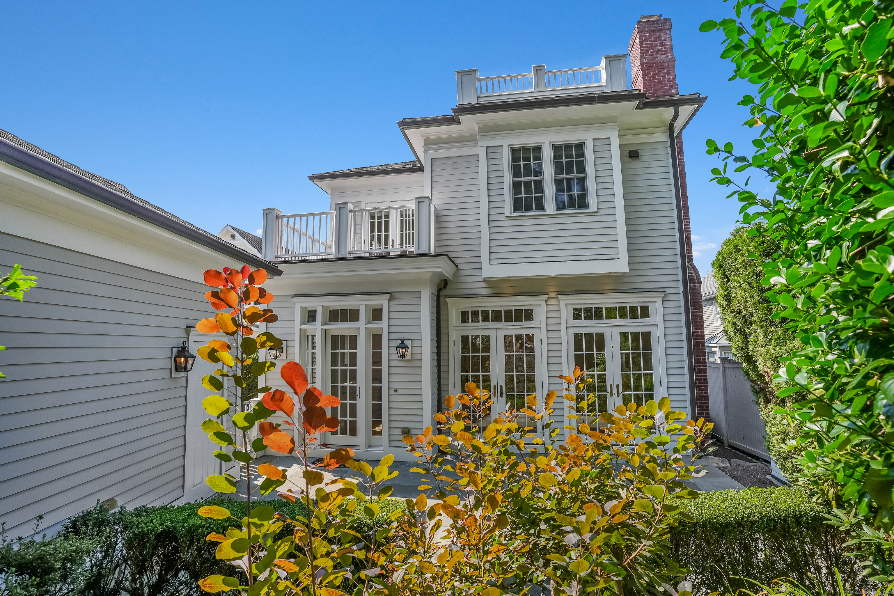 45 Orchard Place East