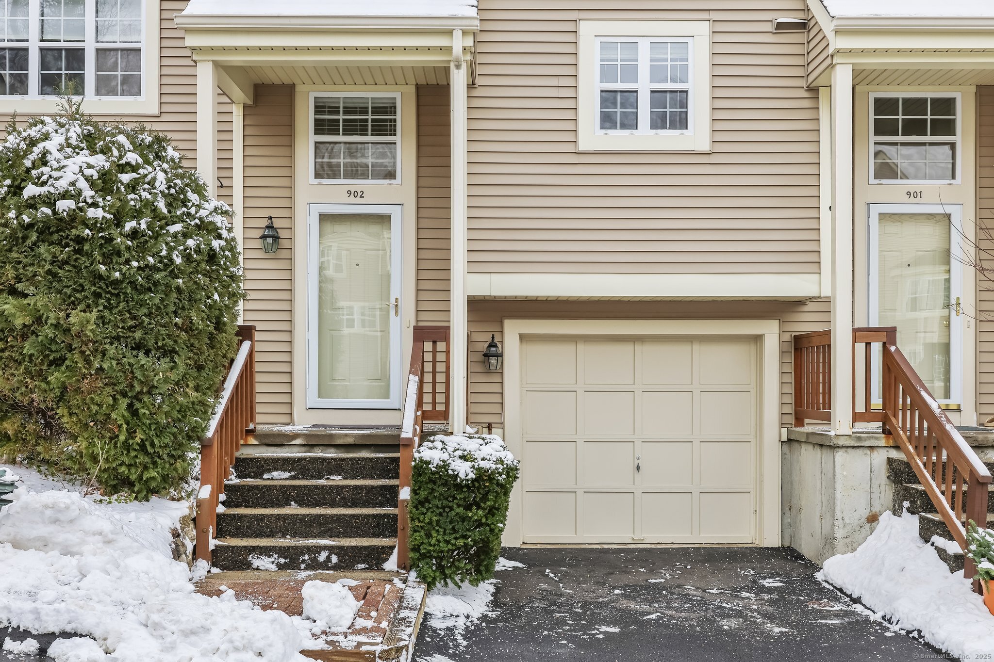 902 Foxboro Drive 902