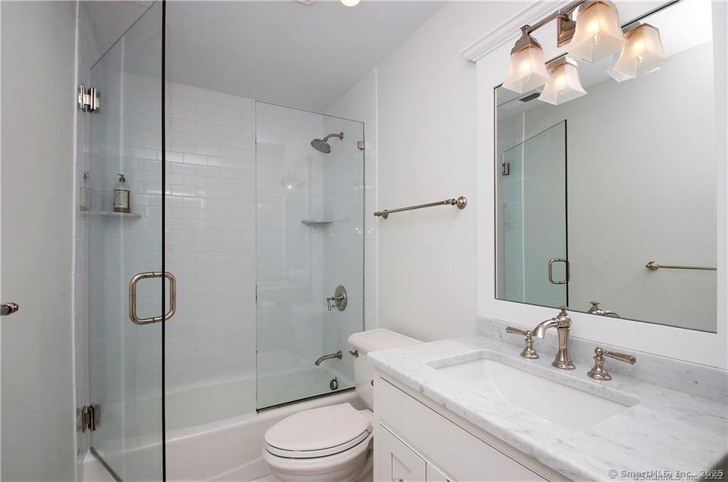 51 Forest Avenue APT 104